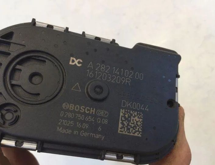 NISSAN Juke 2 generation (2019-2023) Throttle Body 161203209R,A2821410200 24266496