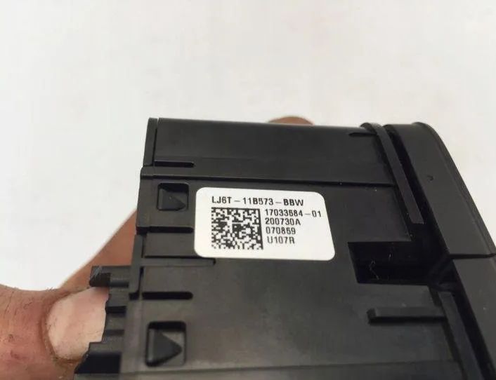 FORD Kuga 3 generation (2019-2023) Switches LJ6T11B573BBW 24266601