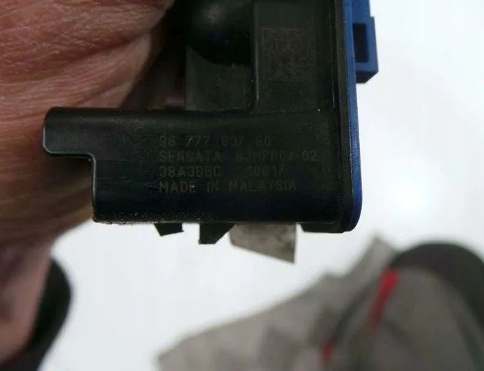 PEUGEOT Expert 3 generation (2017-2023) Вакуумный клапан 9677783780 24278810