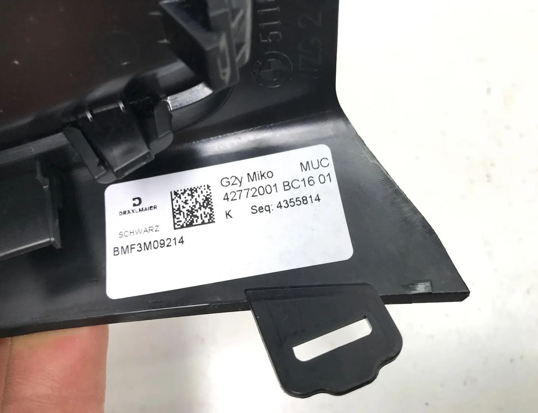 BMW 3 Series G20/G21/G28 (2018-2024) Задняя воздушная решётка 6806816 30187287