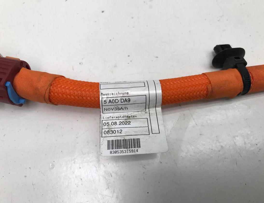 BMW iX3 1 generation (G08) (2020-2024) Распределительная коробка 608460G17,5A0DED3 30189368