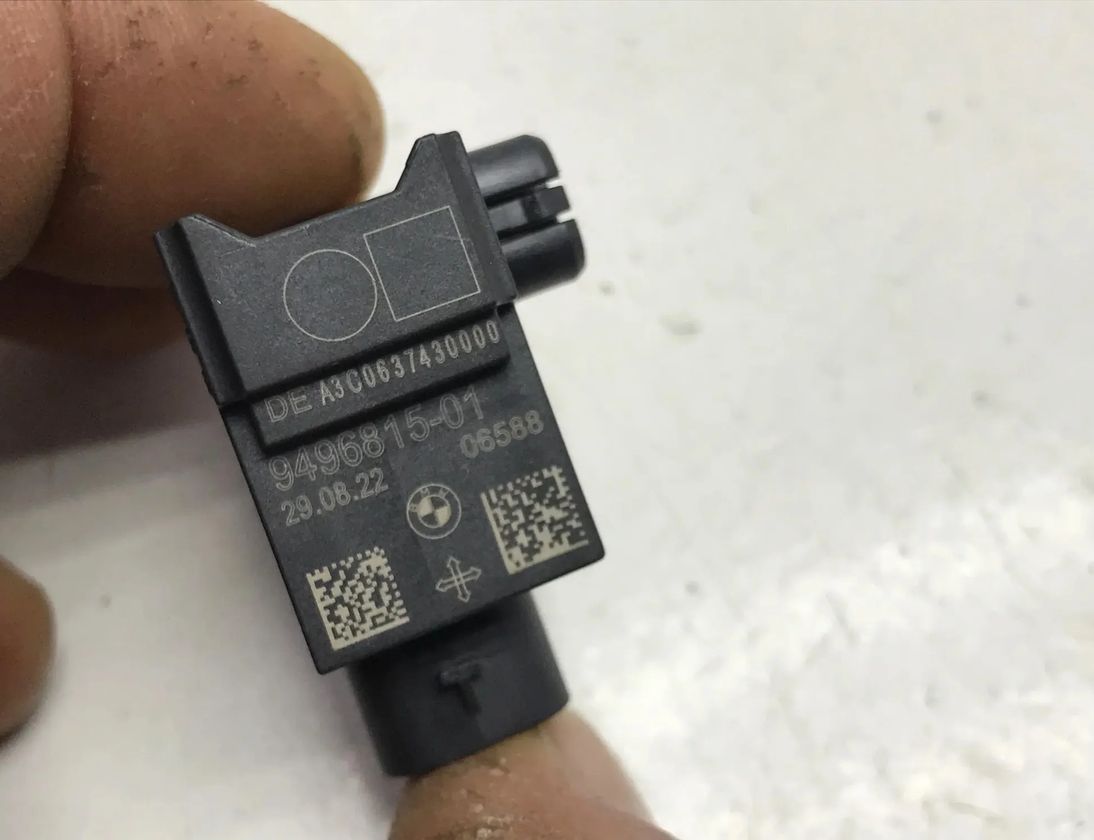 BMW iX3 1 generation (G08) (2020-2024) Front Left Impact Sensor 9496815 30190888