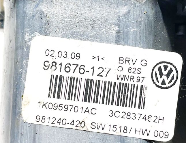 VOLKSWAGEN Passat B6 (2005-2010) Front Left Door Window Regulator Motor 981676127,1K0959701AC,F005S00348,1K0959793N 13566527