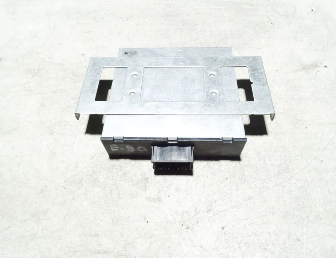 BMW 3 Series E90/E91/E92/E93 (2004-2013) Other Control Units 6142911334802,8ES00947900 14483276