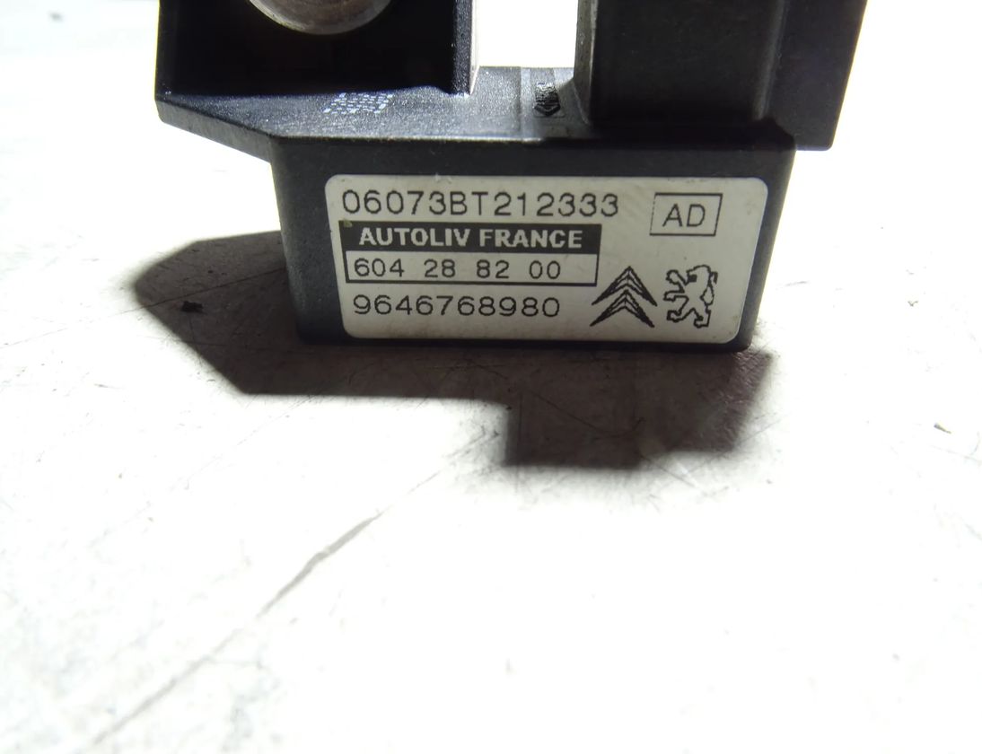 CITROËN C4 1 generation (2004-2011) Front Right Impact Sensor 9646768980 15035906