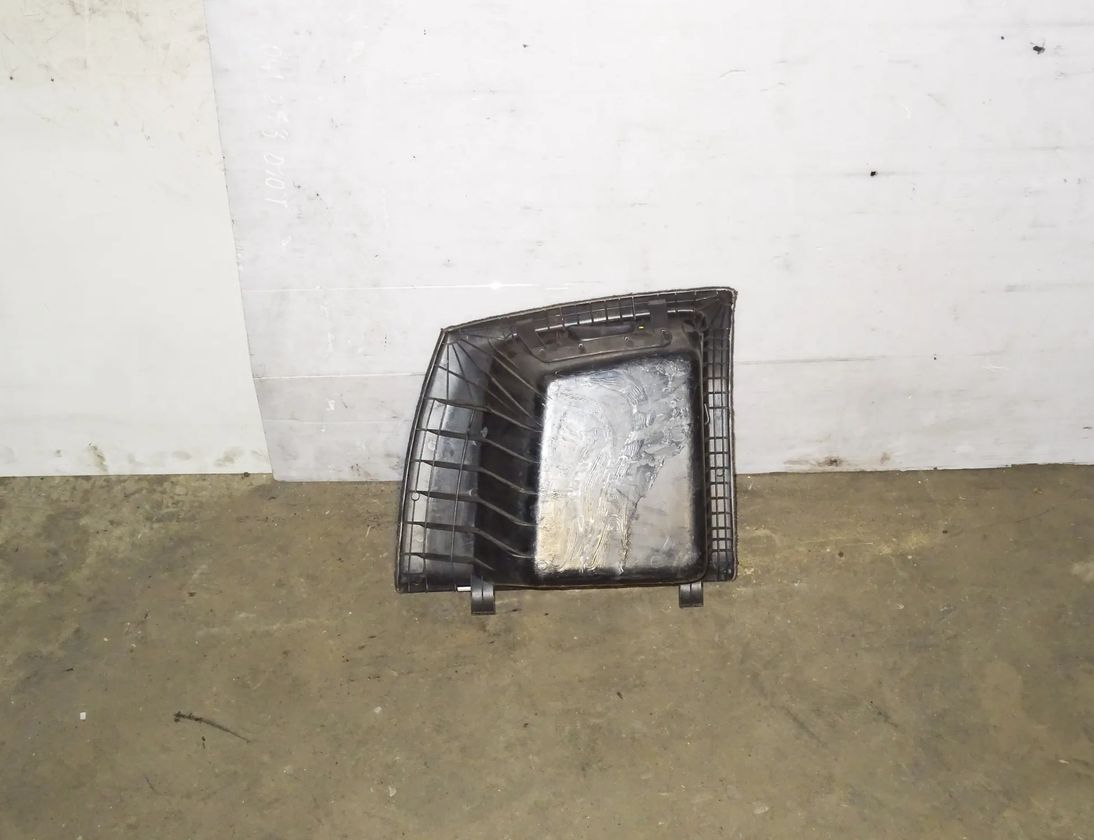 AUDI A6 C6/4F (2004-2011) Labās puses bagāžnieka apdare 4F9863880B 17067528