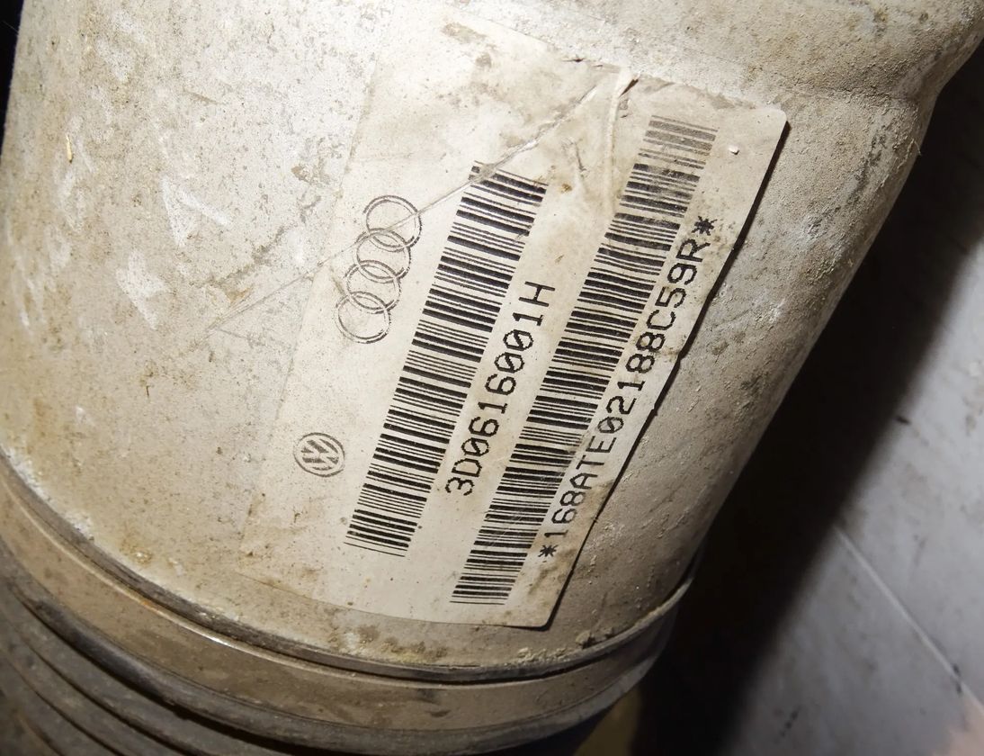 VOLKSWAGEN Phaeton 1 generation (2002-2016) Aizmugurējais kreisais gaisa amortizators 3D0616001H 17151837