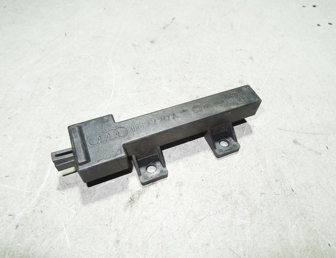 AUDI A6 C6/4F (2004-2011) Keyless Entry Antenna 4F0907247A 17342725