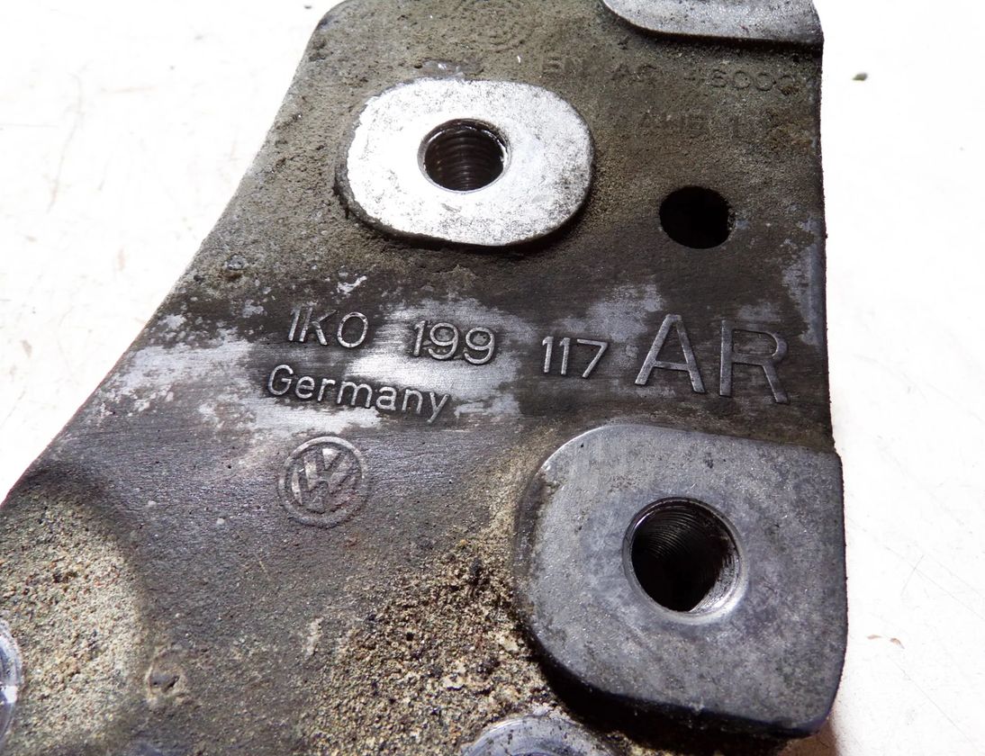 VOLKSWAGEN Golf 5 generation (2003-2009) Подушка коробки передач 1K0199117AR 19411107