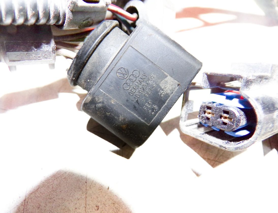 VOLKSWAGEN Passat B6 (2005-2010) Kabeļi / vadi 1J0973705,1K0971615CT 20785440