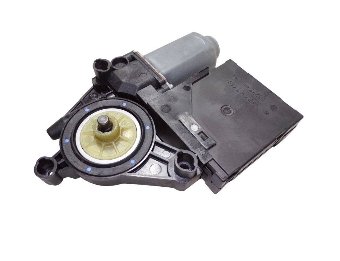 VOLKSWAGEN Caddy 3 generation (2004-2015) Priekšējo kreiso durvju logu pacēlāja motorīts 1T0959702D,1K0959792J 25973092