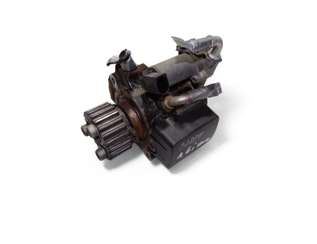 VOLKSWAGEN Caddy 3 generation (2004-2015) Топливный насос 03L130755E,03L130111G 27148133