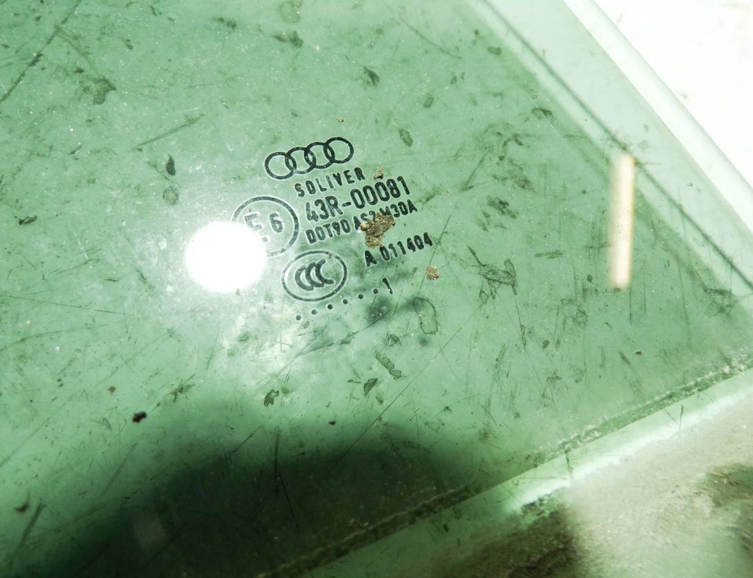 AUDI A6 C6/4F (2004-2011) Aizmugurējā labo durvju loga stikls 43R00081 27938775