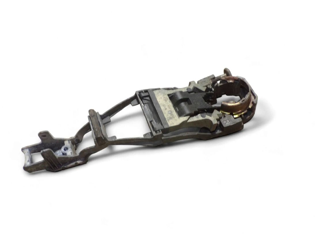 VOLKSWAGEN Passat B5 (1996-2005) Кронштейн ручки передней правой двери 3B0837885 33045351