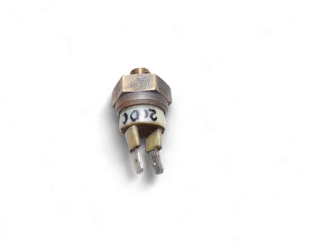 AUDI 200 C3 (1983-1988) Датчик температуры охлаждающей жидкости 035919369E 33109971