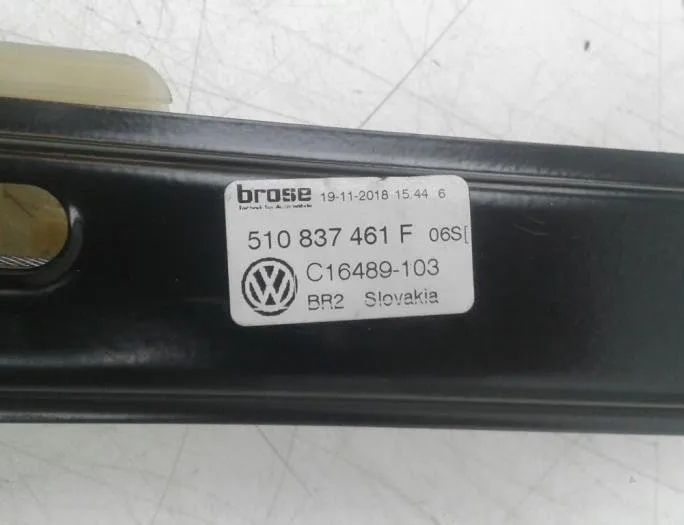 VOLKSWAGEN Golf Sportsvan 1 generation (2014-2019) Priekšējo labo durvju logu pacelšanas motorīts 510837461F,5Q0959802C 14961780