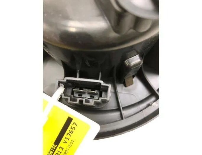 AUDI Q3 8U (2011-2020) Citau veidu vadības bloki 28423327