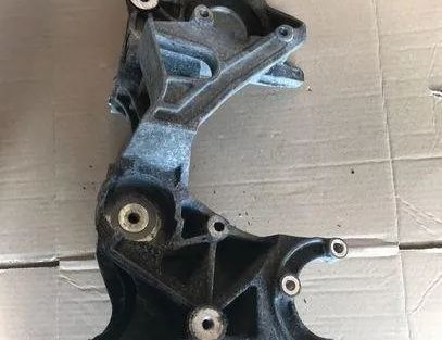 AUDI A4 B8/8K (2011-2016) Кронштейн генератора 03L903143H,03L903143 21203090