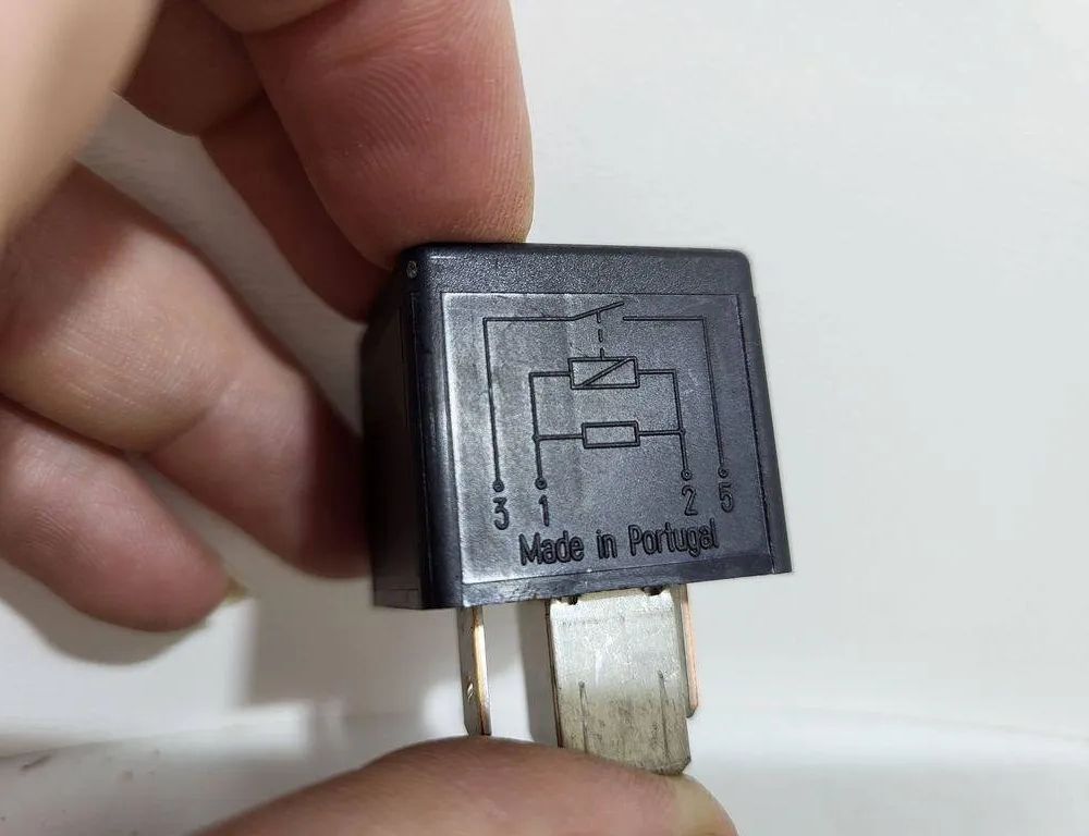 VOLKSWAGEN Passat B7 (2010-2015) Реле 7M0951253A 31500016