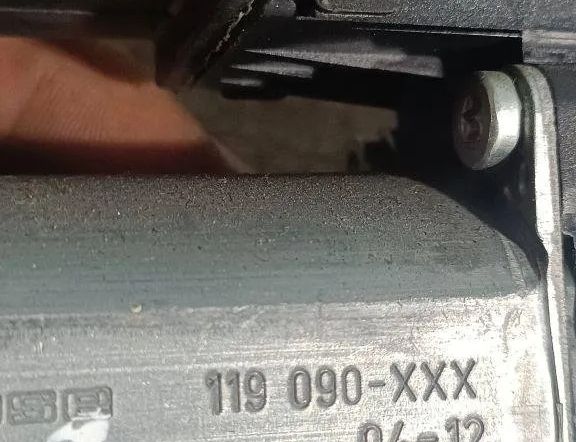 SKODA Superb 1 generation (2001-2008) Front Left Door Window Regulator Motor 119090XXX 31511991
