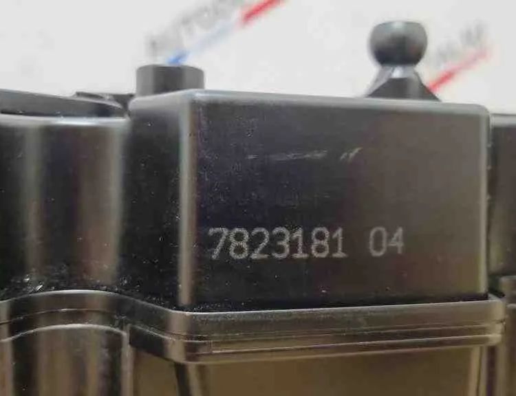 BMW 3 Series F30/F31 (2011-2020) Крышка клапана 11127823181,7823181 32616246