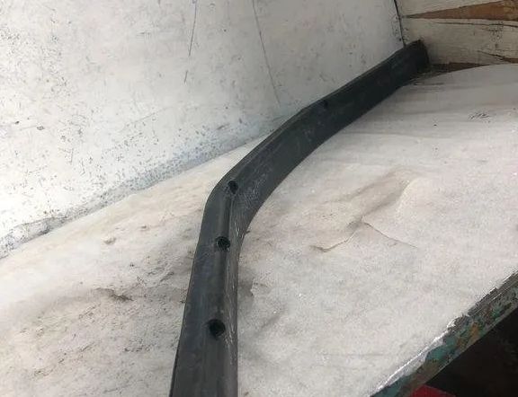 BMW 1 Series F20/F21 (2011-2020) Резина моторного отсека 32122210