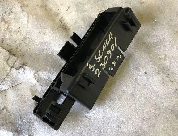 SKODA Scala 1 generation (2019-2023) Citas salona daļas 5q0937503f 32122599