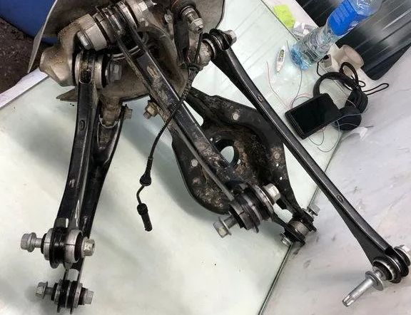 BMW 3 Series G20/G21/G28 (2018-2024) Rear Right Wheel Hub 001069 32132862