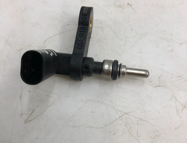 SEAT Leon Coolant temperature sensor 05e919501 32854769
