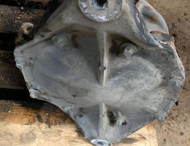 MERCEDES-BENZ E-Class W213/S213/C238/A238 (2016-2024) Aizmugurējais reduktors A2033510705 33082210