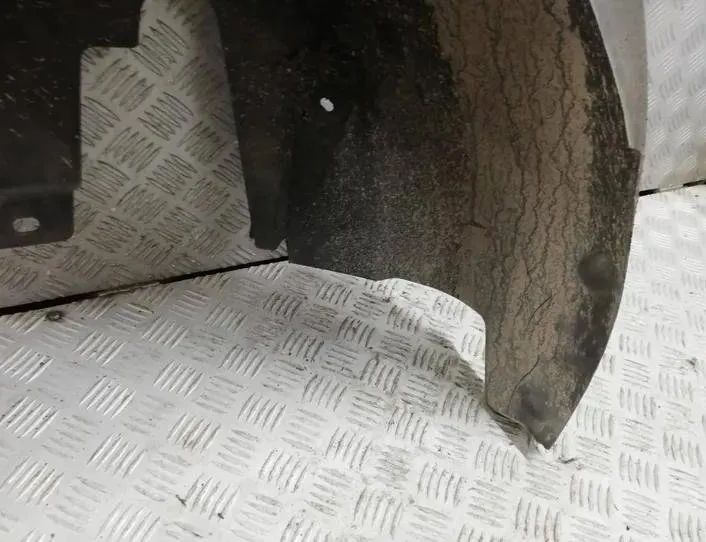 PEUGEOT 208 Peugeot 208 (2012-2015) Aizmugurējais labais paspārnis 27896576