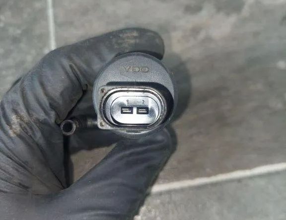 AUDI A4 B7/8E (2004-2008) Моторчик бачка омывателя PA6GBGF30 31438211