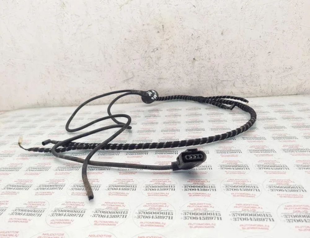 VOLKSWAGEN Touareg 1 generation (2002-2010) Патрубок омывателя фар 1J0973724 31438522