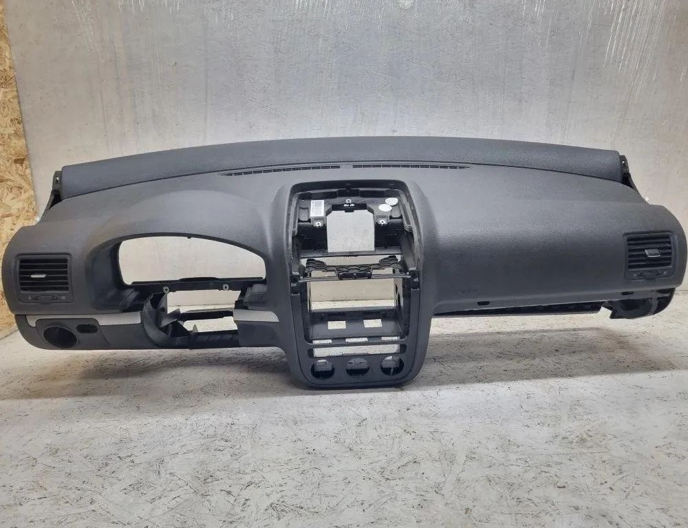 VOLKSWAGEN Golf 8 generation (2019-2023) Передняя панель салона 1K1858295 31440199