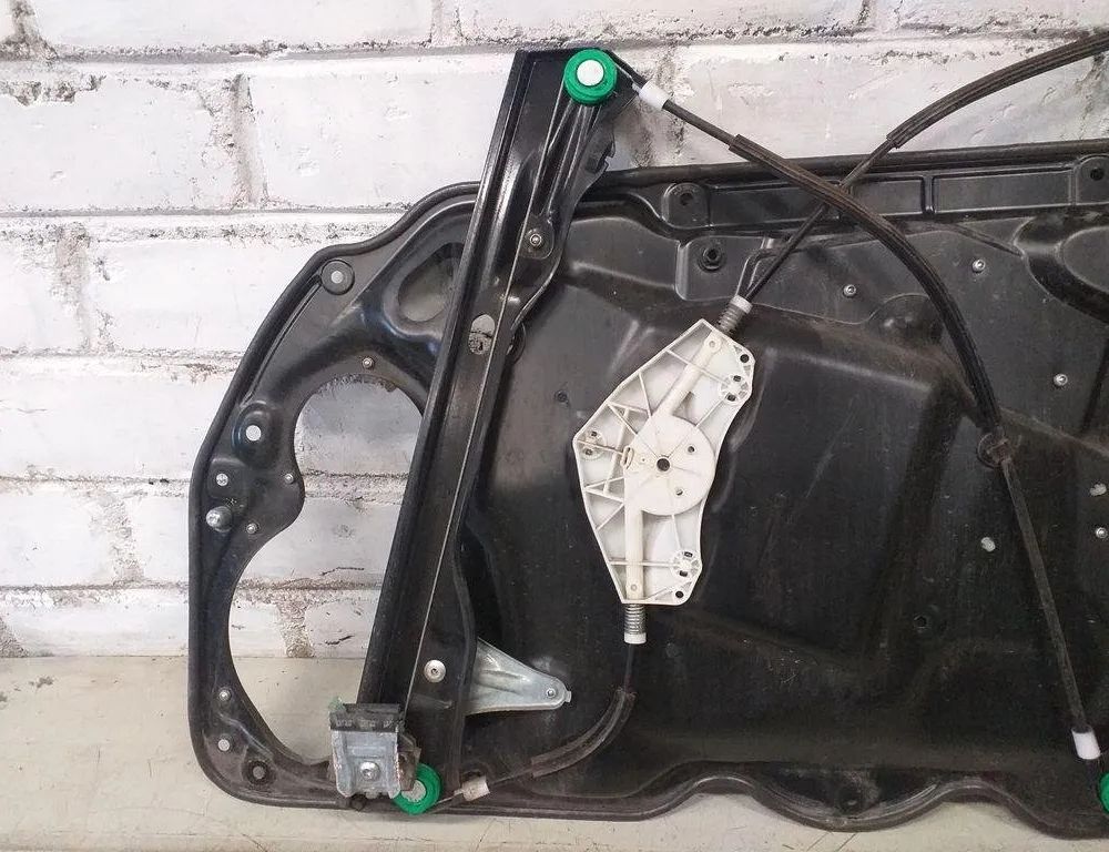 VOLKSWAGEN Passat B6 (2005-2010) Стеклоподъемник задней левой двери 3C1837755K 31441982
