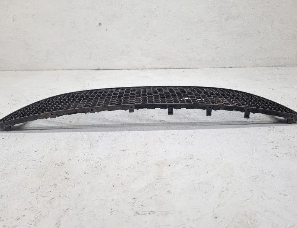 VOLKSWAGEN Touran 1 generation (2003-2015) Front Bumper Lower Grill 5P0853667A 31447068