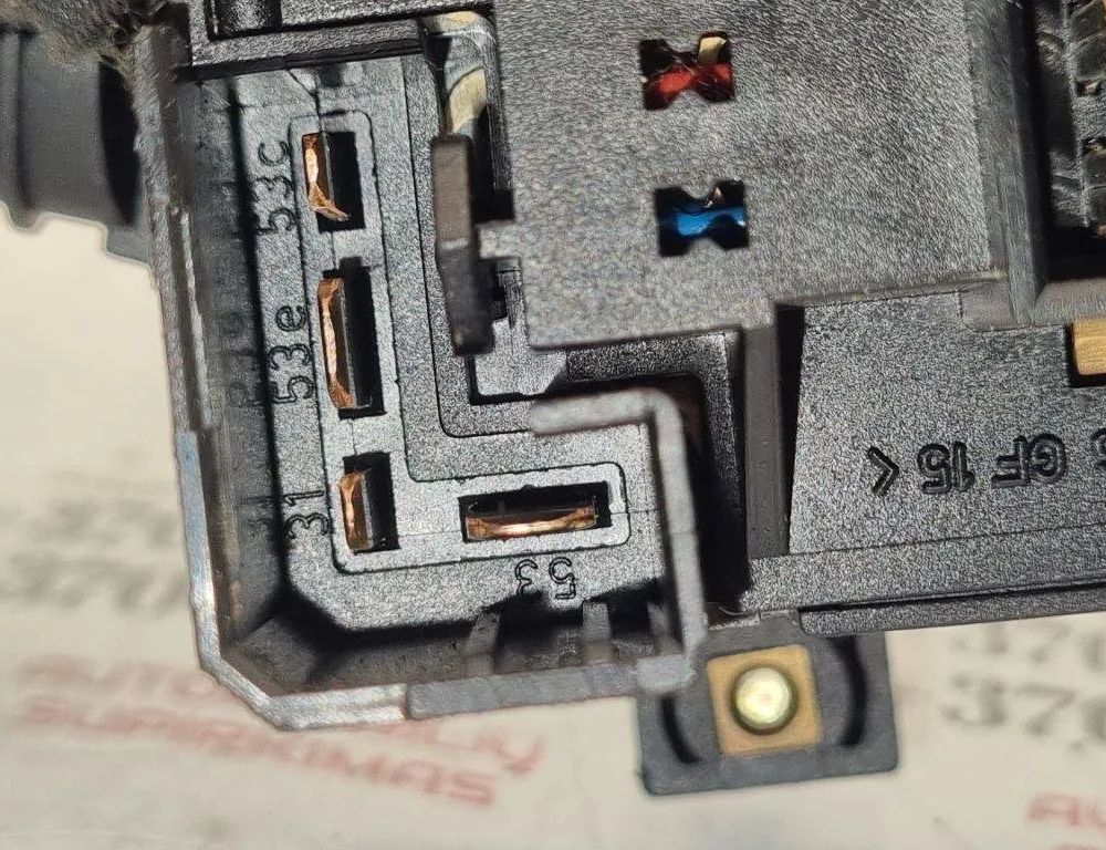 SEAT Leon 1 generation (1999-2005) Подрулевой переключатель 8L0953513G 31447087