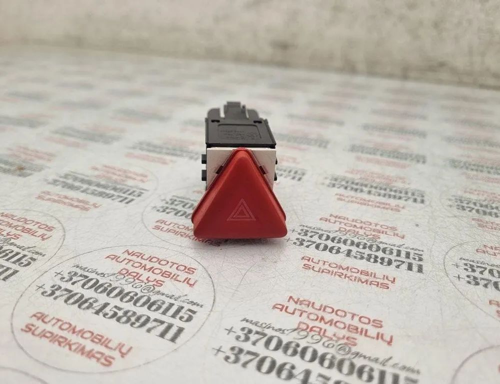 VOLKSWAGEN Golf 8 generation (2019-2023) Hazard button 1K0953509A 31448071