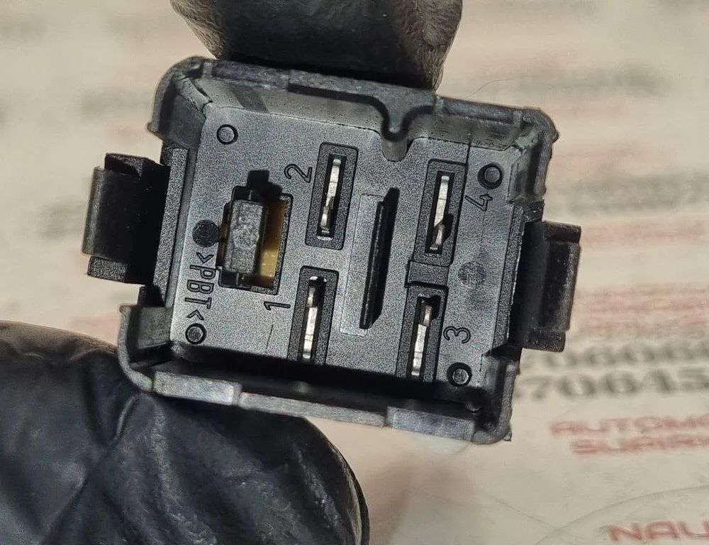 VOLKSWAGEN Golf 8 generation (2019-2023) Hazard button 1K0953509A 31448071