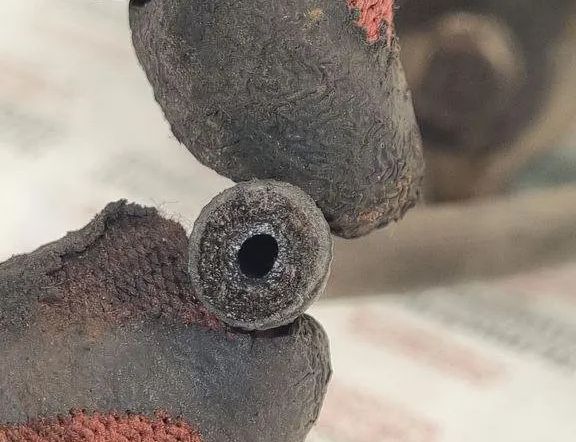 SEAT Exeo 1 generation (2009-2012) Aizmugurējais kreisais bremžu suports 31448895