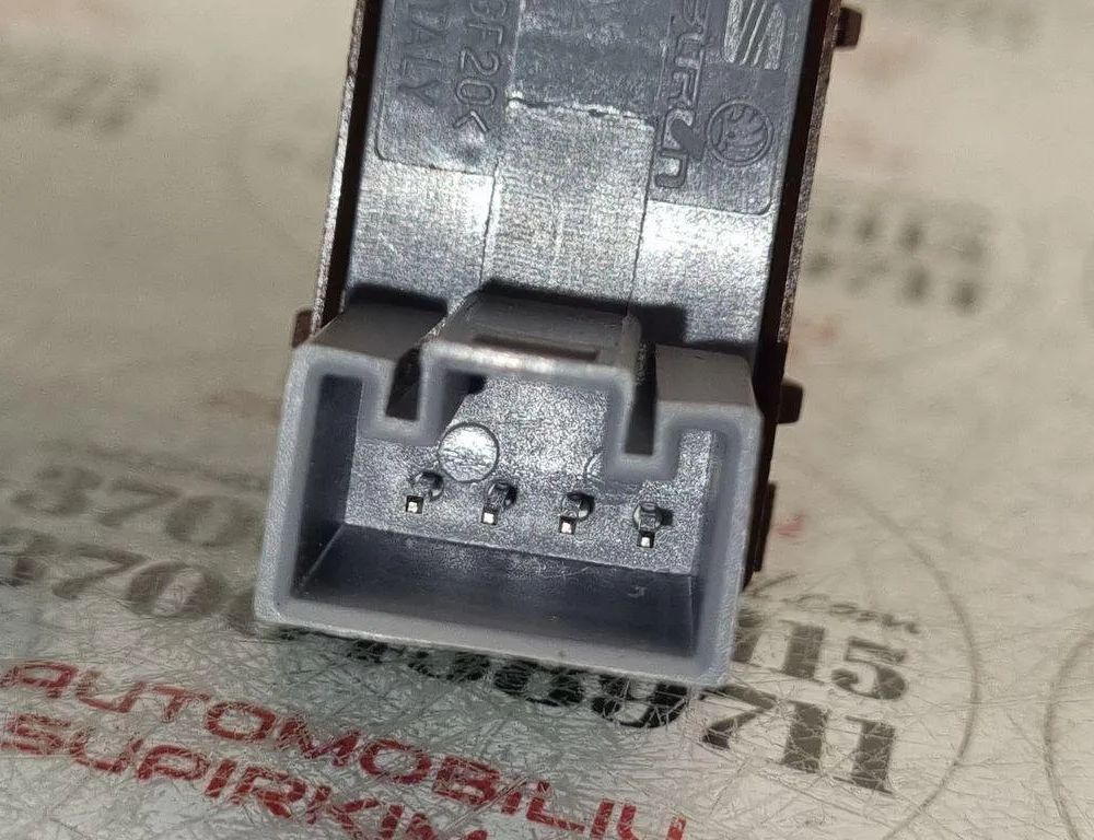 VOLKSWAGEN Touran 1 generation (2003-2015) Fuel tank open switch 1T0959551 31449382