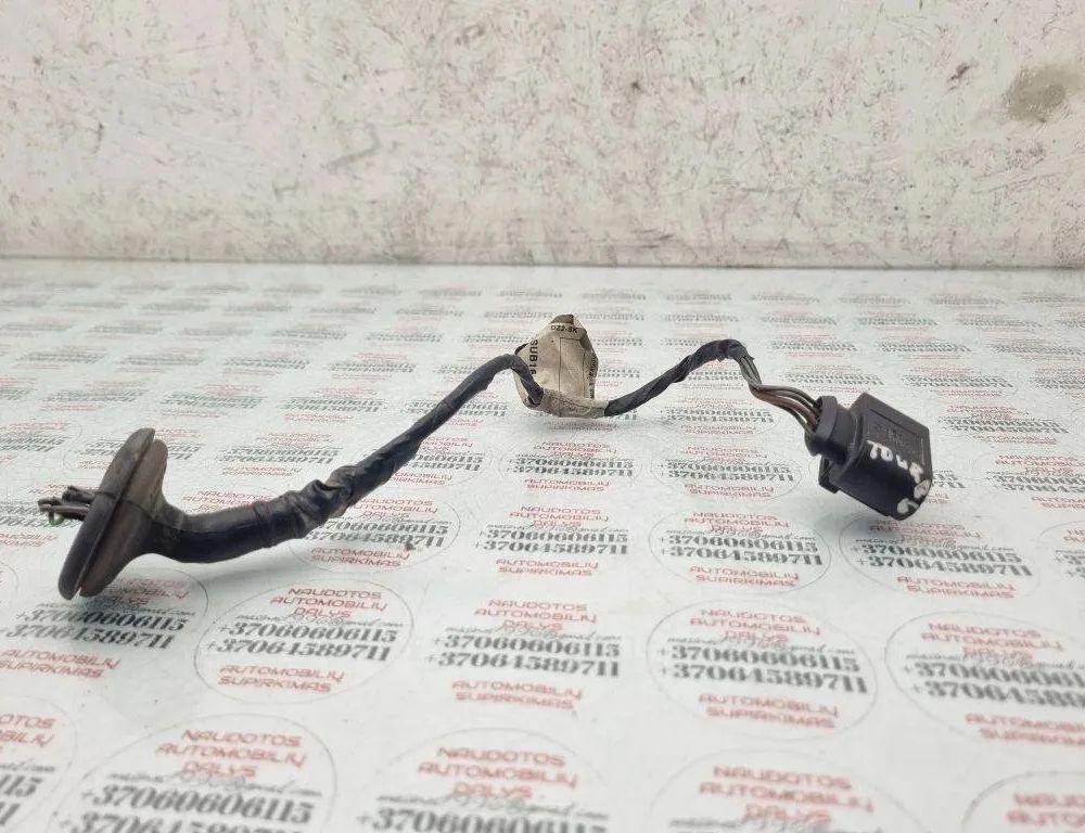 VOLKSWAGEN Touareg 1 generation (2002-2010) Rear light contacts 1J0973724 31449914