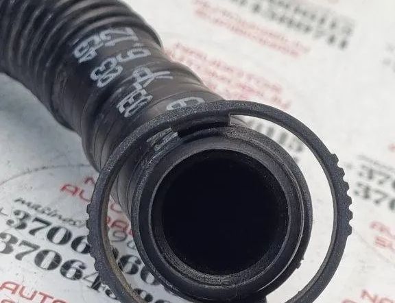 VOLKSWAGEN Passat B7 (2010-2015) Шланг сапуна 03L10349 31451250