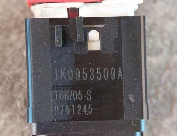 VOLKSWAGEN Golf 8 generation (2019-2023) Hazard button 1K0953509A 31451904