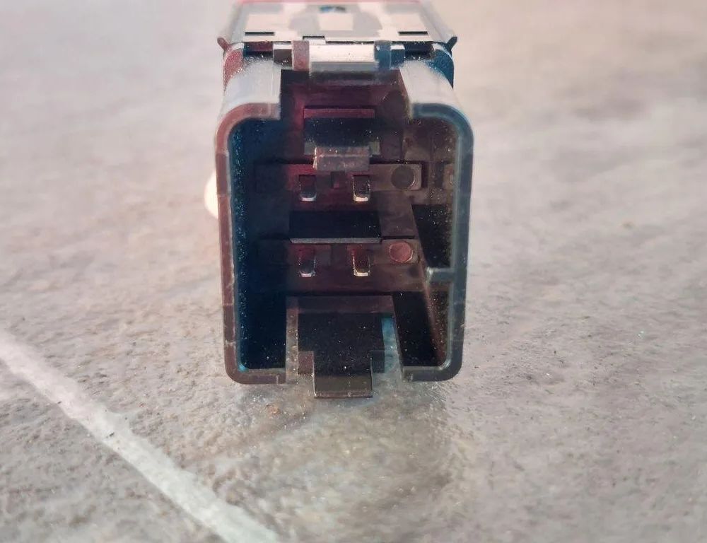 VOLKSWAGEN Golf 8 generation (2019-2023) Hazard button 1K0953509A 31451904