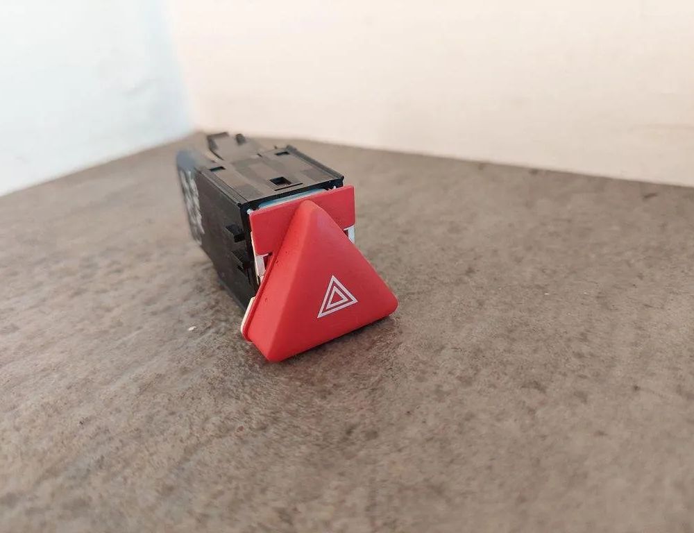 VOLKSWAGEN Golf 8 generation (2019-2023) Hazard button 1K0953509A 31451904