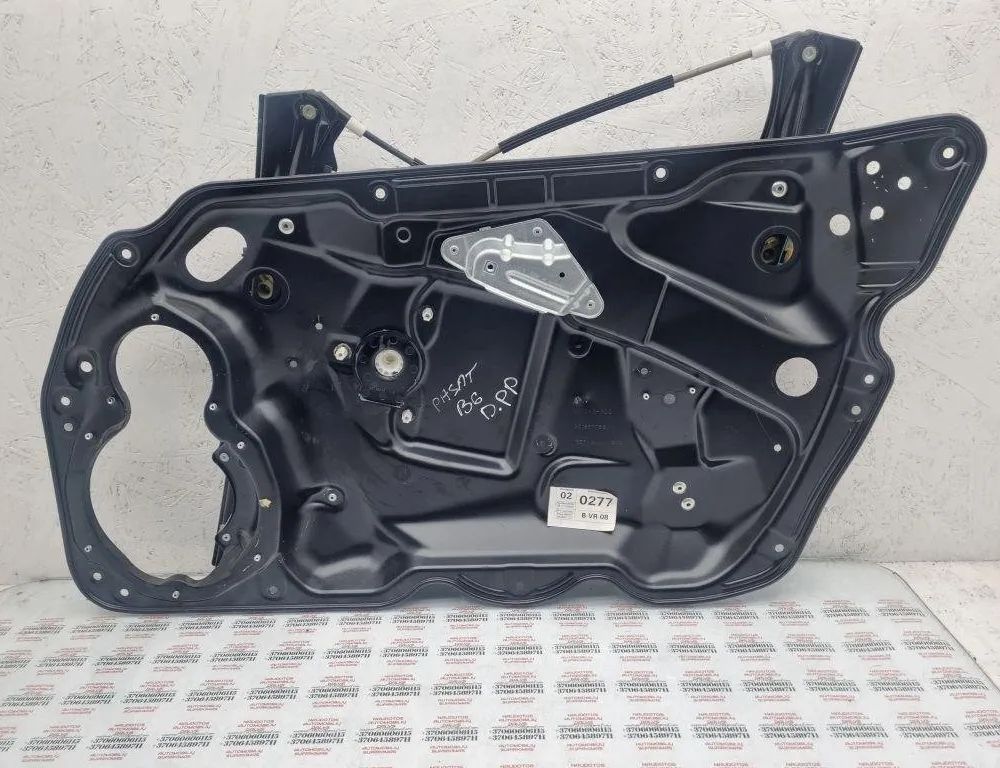 VOLKSWAGEN Passat B6 (2005-2010) Aizmugurējo labo durvju logu pacēlājs 3C1837756K 31452369