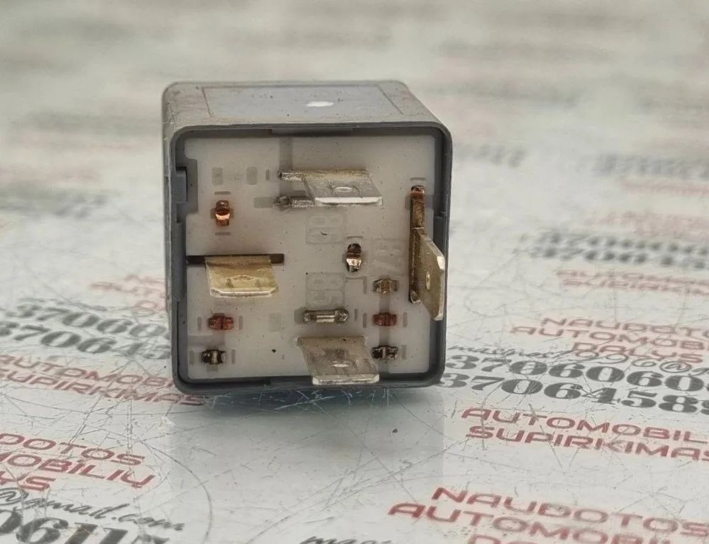 VOLKSWAGEN Passat B5 (1996-2005) Relays 443951253K 31453245