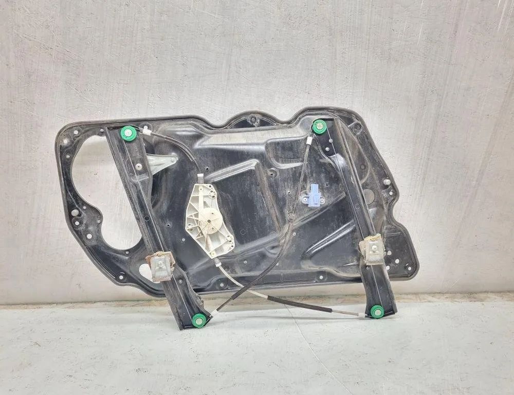 VOLKSWAGEN Passat B6 (2005-2010) Aizmugurējo labo durvju logu pacēlājs 3C1837756G 31453334