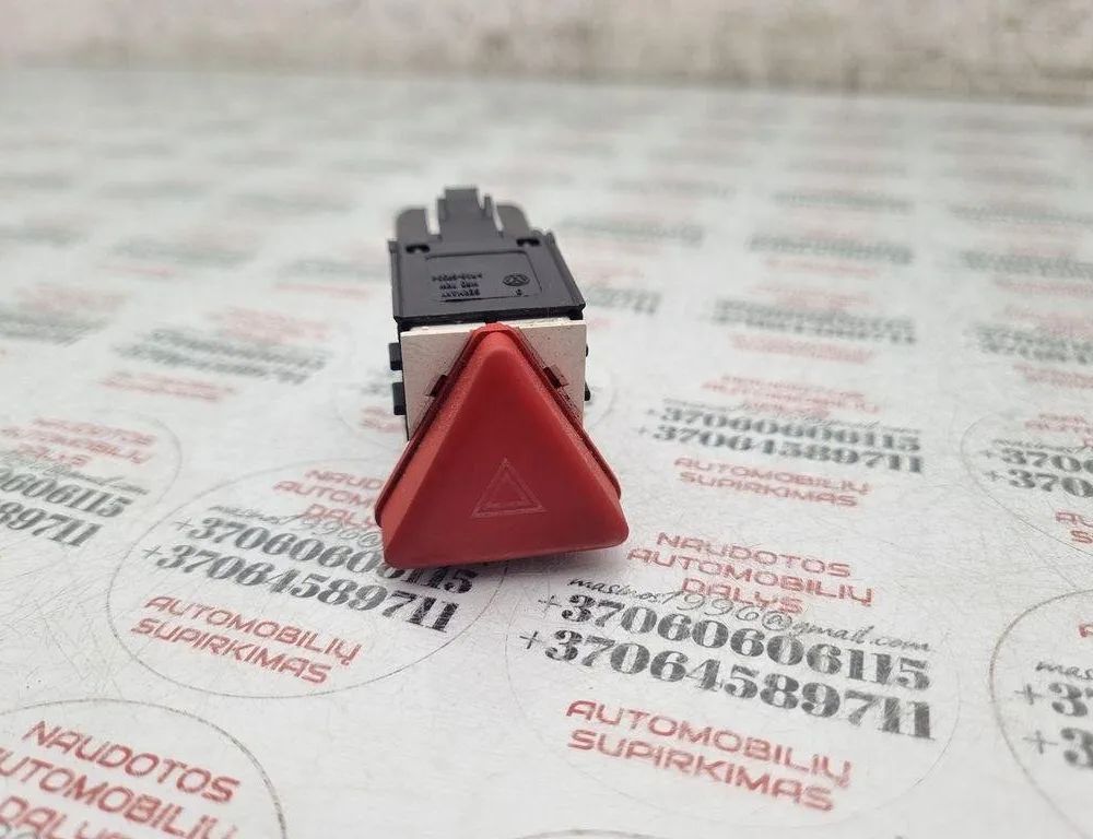 VOLKSWAGEN Jetta 3 generation (1992-1998) Hazard button 1K0953509A 31455995
